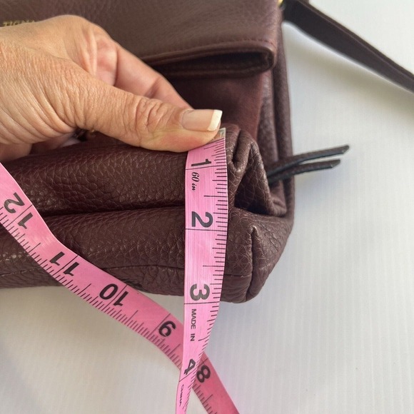 Tignanello Leather Crossbody Bag Medium Burgundy 3 Compartment All Zip - Picture 12 of 14